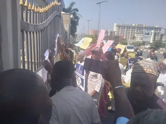 Federal workers reject N100,000 minimum wage proposal