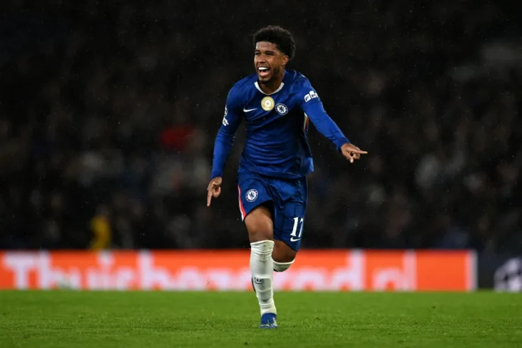 Manchester United agree £50m deal for Andrey Santos