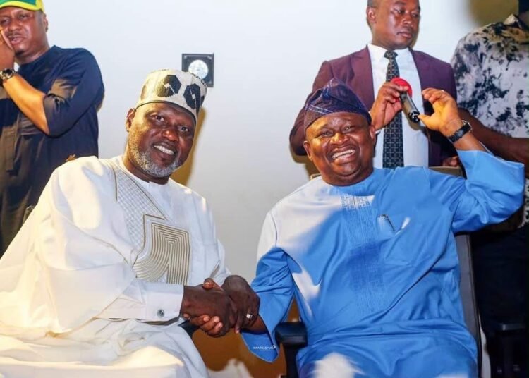 Ogun Arewa Community pledges support for Senator Adeola Yayi