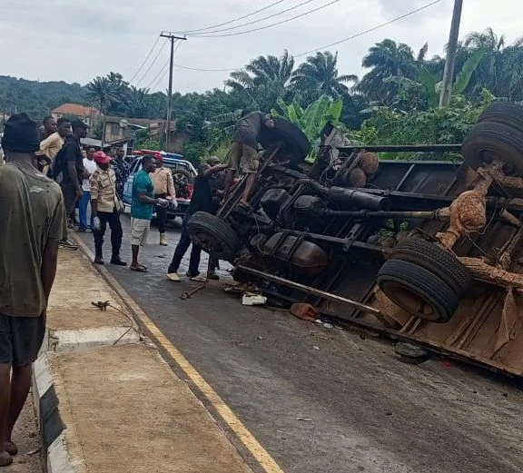 3 die, 4 injured in lone truck accident in Anambra