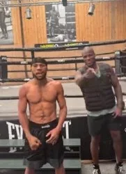 Celebrity boxing: Charles Okocha trains with heavyweight champion Dubois ahead of Portable rematch