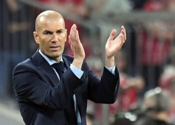 France officially announces Zidane as new national team coach