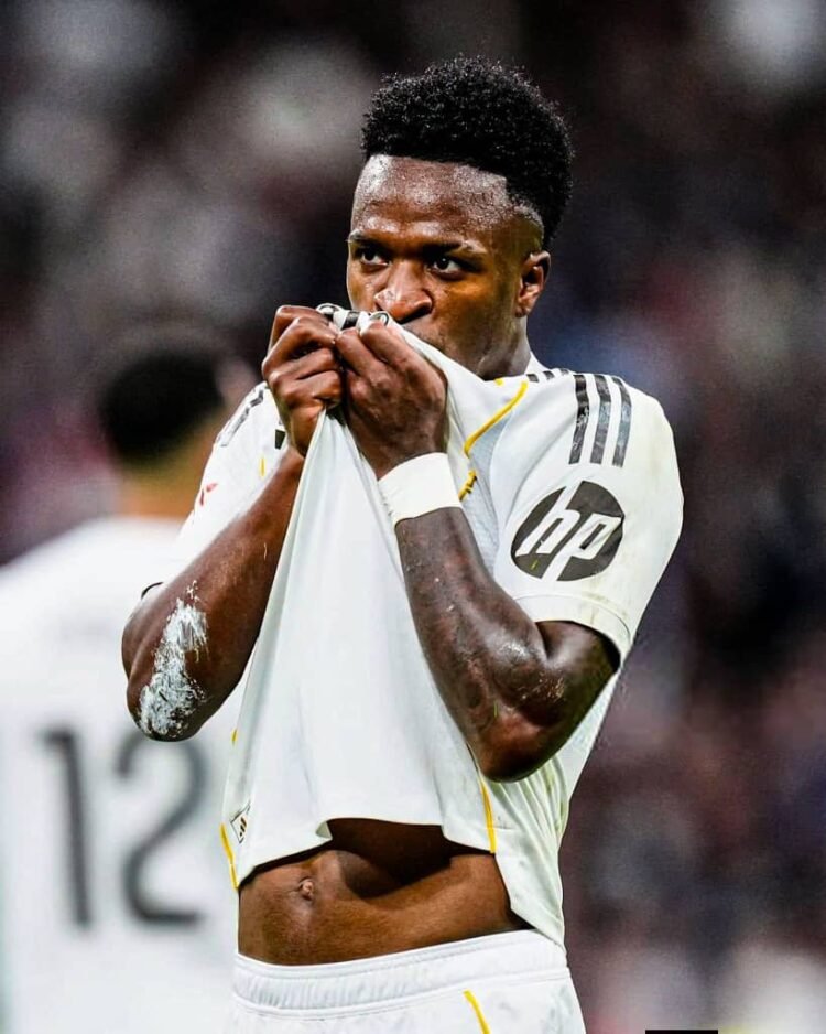 Vinícius Júnior agrees €25 million per season to extend his Real Madrid contract