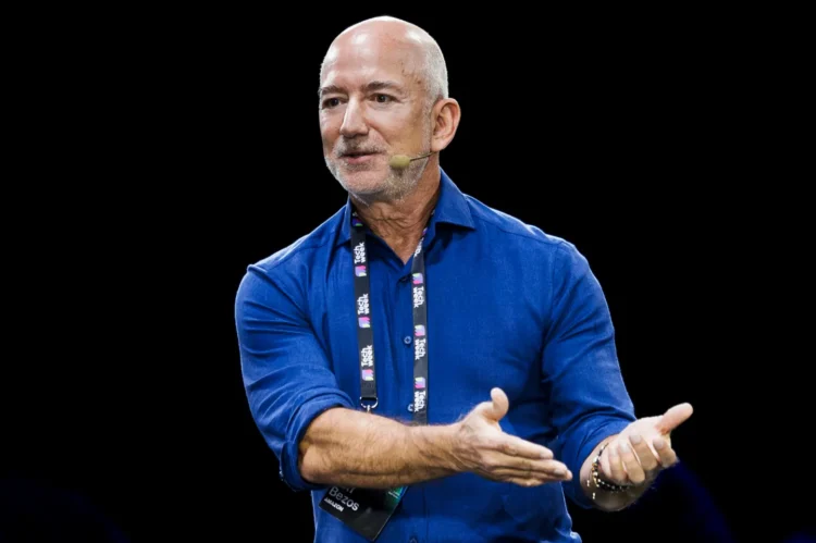 Jeff Bezos to Sell Up to $4.1bn in Amazon Shares