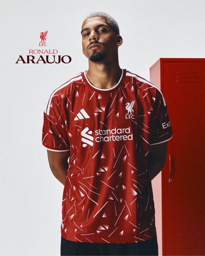Liverpool announces loan signing of Ronald Araujo from Barcelona