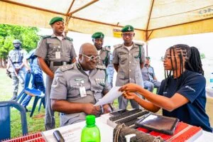 Customs sponsors free eye care for personnel in Ogun
