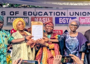 Ogun Teachers endorse Senator Adeola Yayi for 2027 Governorship election