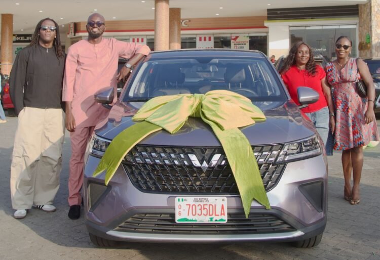 inDrive rewards ‘Super Mum’ driver with brand new car