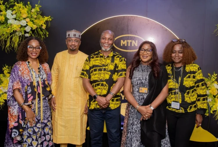 MTN Nigeria launches Y’ello Street Museum with Iconic Falomo bridge