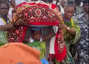 Priestess defends 10-year-old Arugba of Osun-Osogbo festival