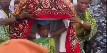 Priestess defends 10-year-old Arugba of Osun-Osogbo festival