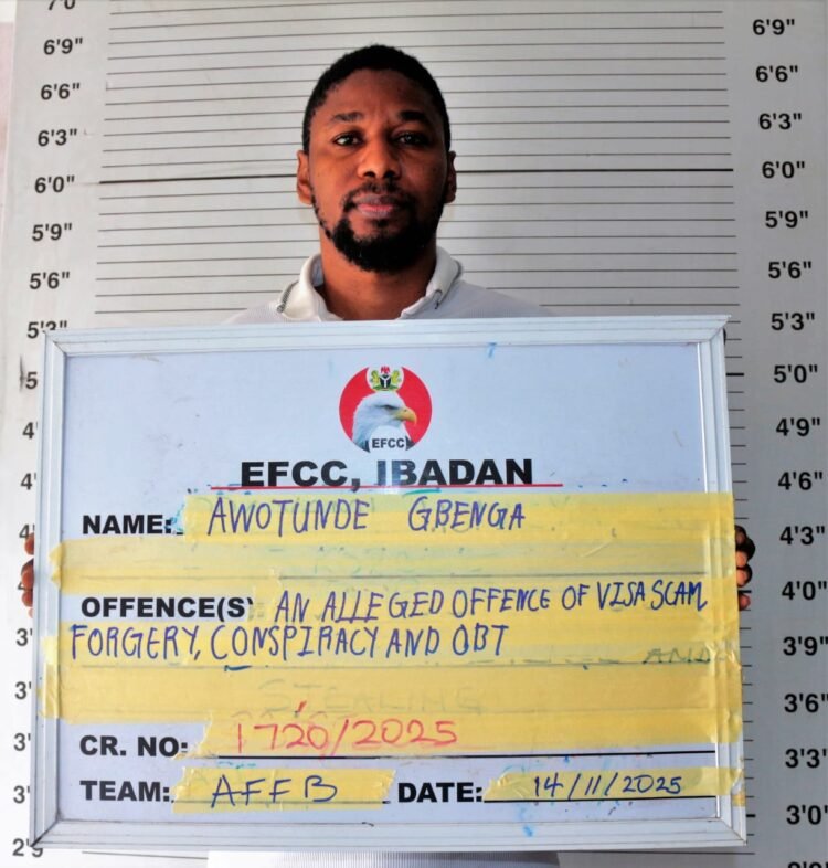 EFCC Arraigns 3 for Alleged Visa Fraud in Ibadan
