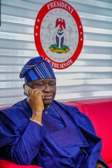 Ipokia APC leadership disowns Hunye, declares unwavering support for Senator Adeola Yayi