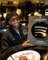 Tempoe earns spotify billion streams plaque for love Nwantiti