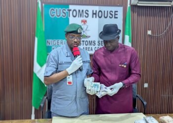 EFCC Commences Investigations of Suspect, $73,000, £15,957 & 827,800 SAR Intercepted at Kano Airport (Photos)