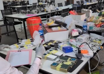 Cyber-Fraud: EFCC Secures Final Forfeiture of 431 Phones from Chinese Convicts 