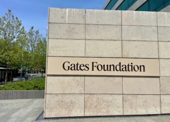 Gates foundation commits $1bn to equitable AI for health, education, agriculture