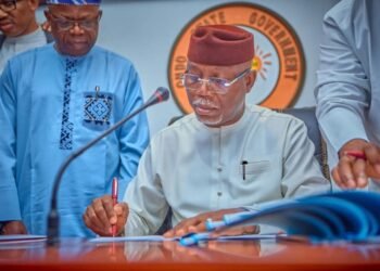 Ondo disburses N400m bursary, scholarships to 13,360 students