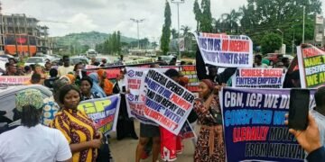 Kudiwave protests at Police HQ over N750m removed from its PalmPay account