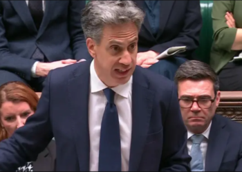 UK Sanctions Israeli Settlements, Bans Imports From West Bank