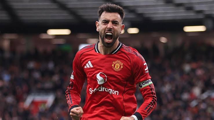 EPL: Carrick takes decision on removing Bruno Fernandes as Man Utd captain