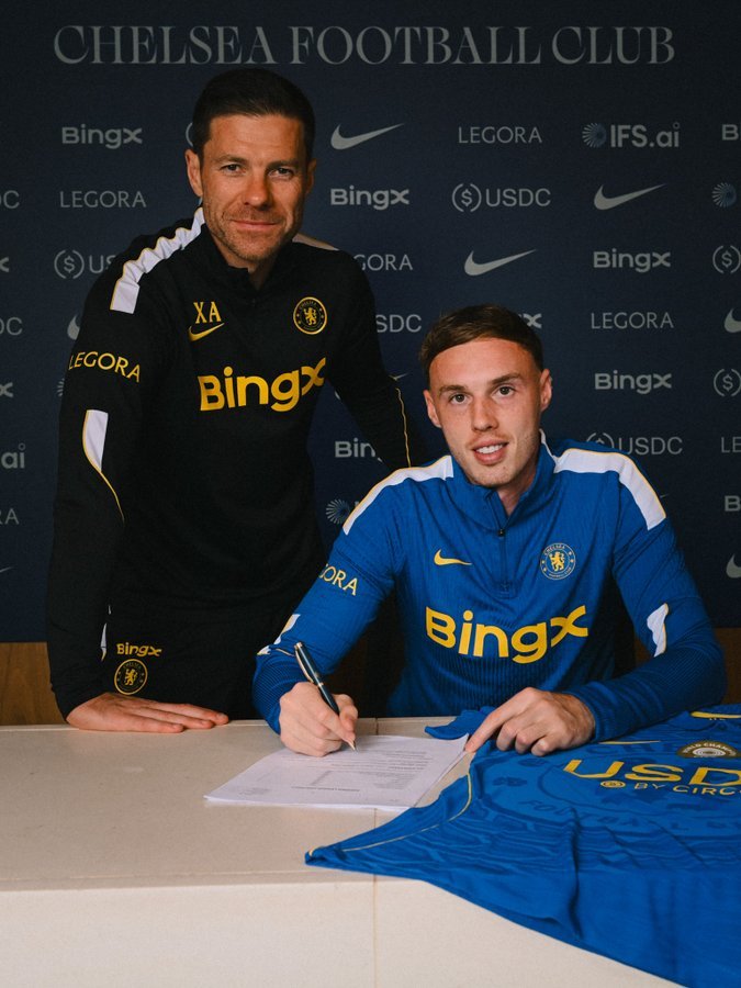 Palmer signs contract to stay at Chelsea until 2034