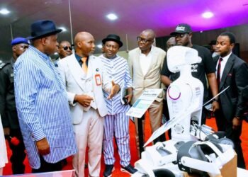 Diri unveils AI robotic tutors in Bayelsa Medical University