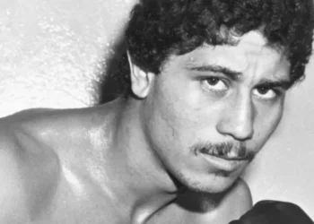Boxing legend Bazooka Gomez dies at 69