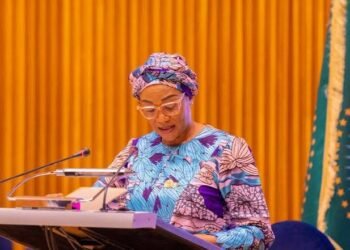 2027: First Lady donates vehicles, mobilises APC youths