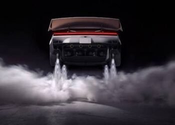 Elon Musk unveils flying Tesla roadster that can ‘hit 60mph in one second’